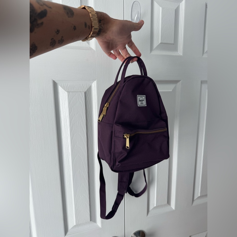 Herschel Canvas Backpack Eggplant Purple Maroon Burgundy Compact Travel Bag Gold